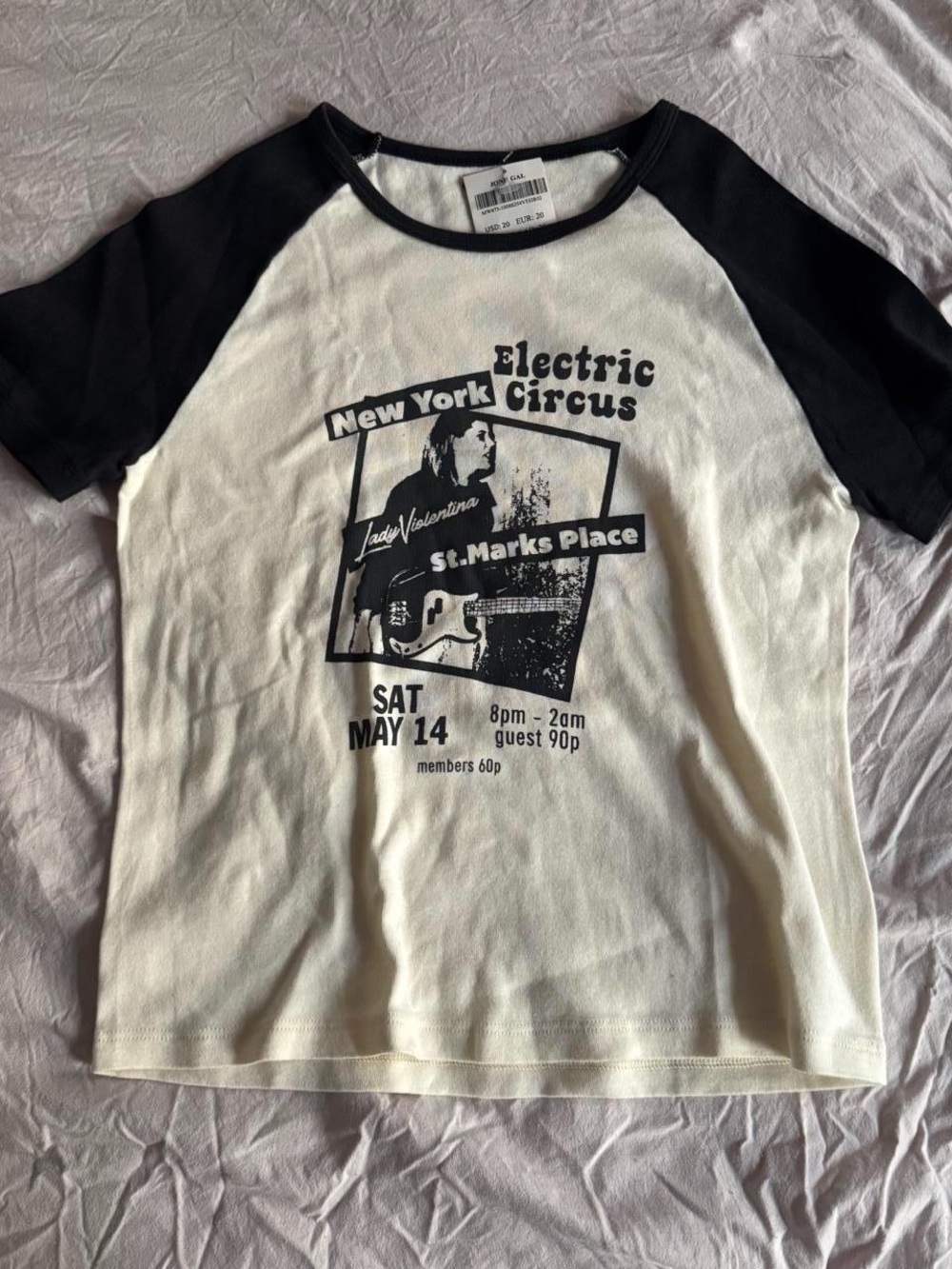 Brandy Melville Black & Cream Raglan Graphic Tee